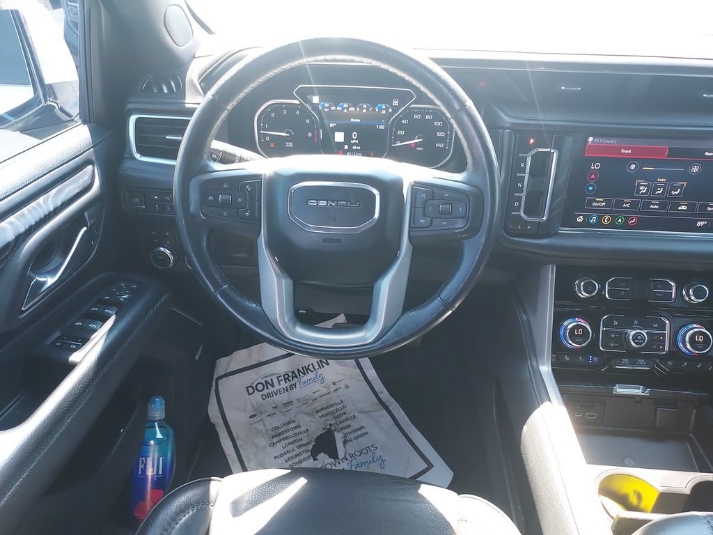 Used 2021 GMC Yukon XL Denali AWD/4WD image 16