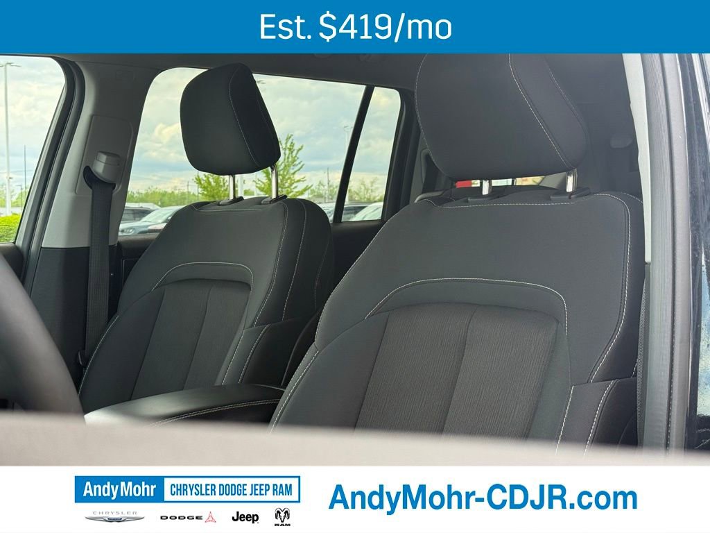 Used 2023 Jeep Grand Cherokee L Laredo w/ Luxury Tech Group I AWD/4WD image 13