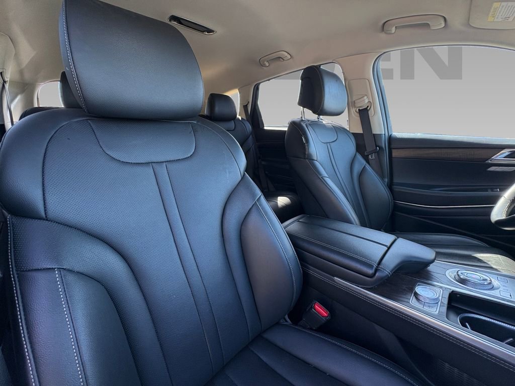 Used 2024 Genesis GV80 2.5T image 7