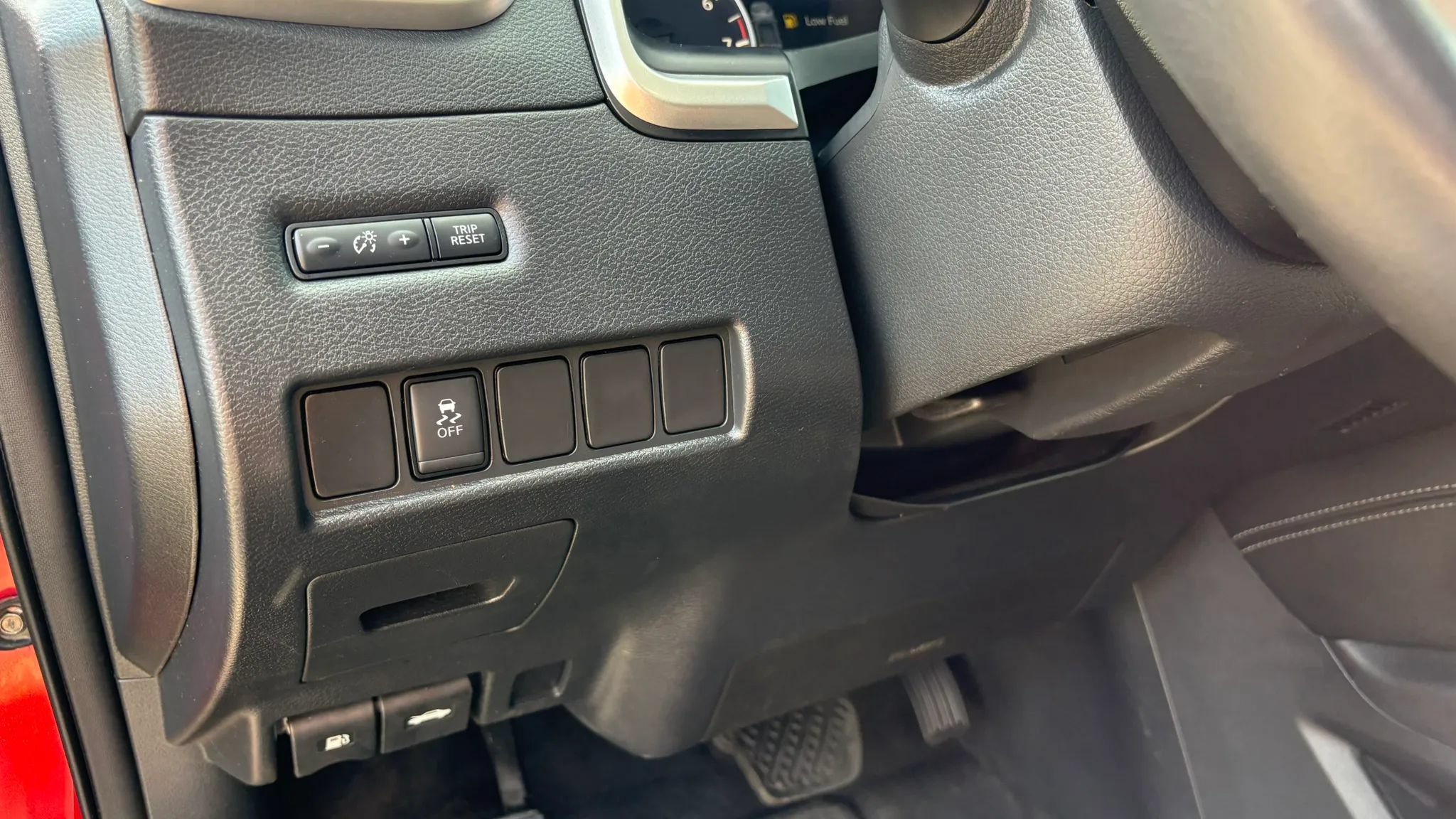 Used 2017 Nissan Murano SV AWD/4WD image 18