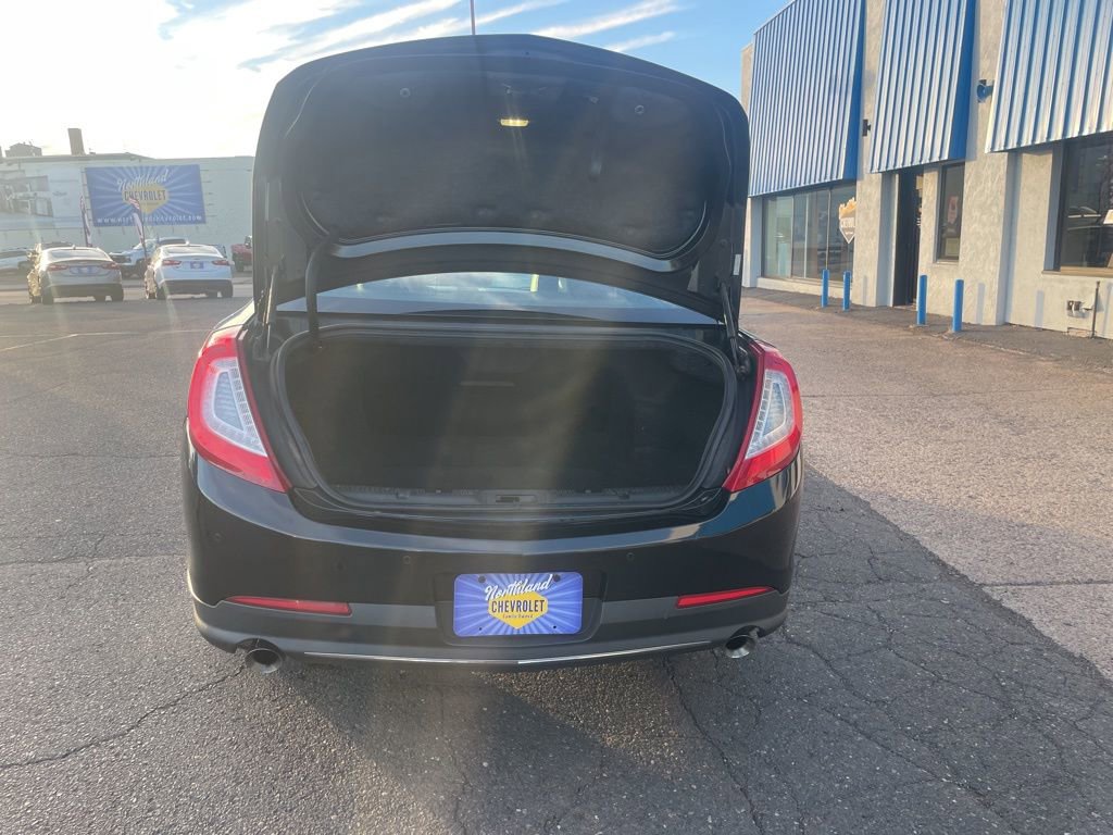 Used 2014 Lincoln MKS image 26