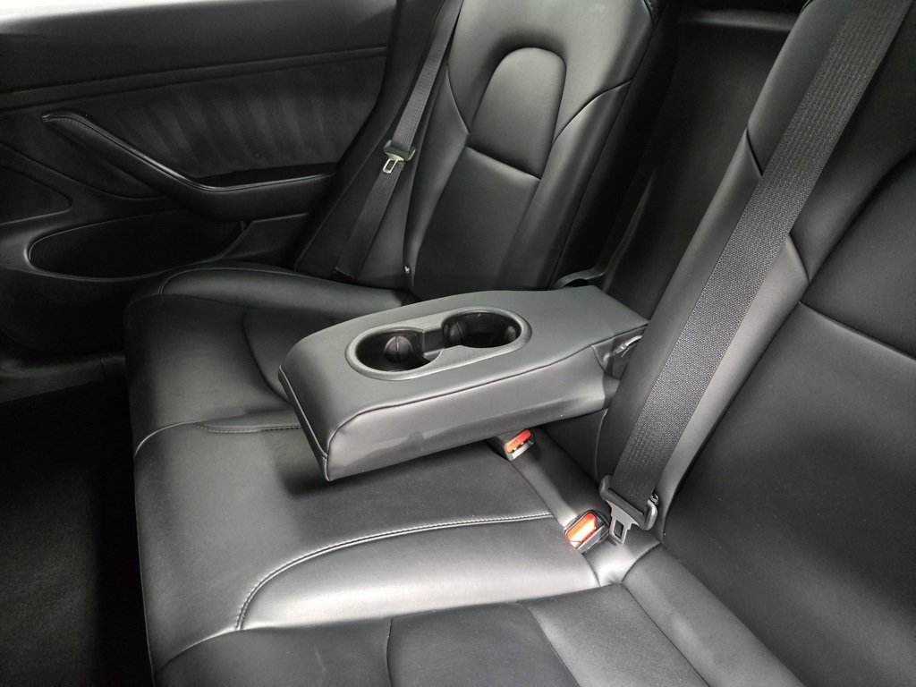 Used 2018 Tesla Model 3 Mid Range image 32