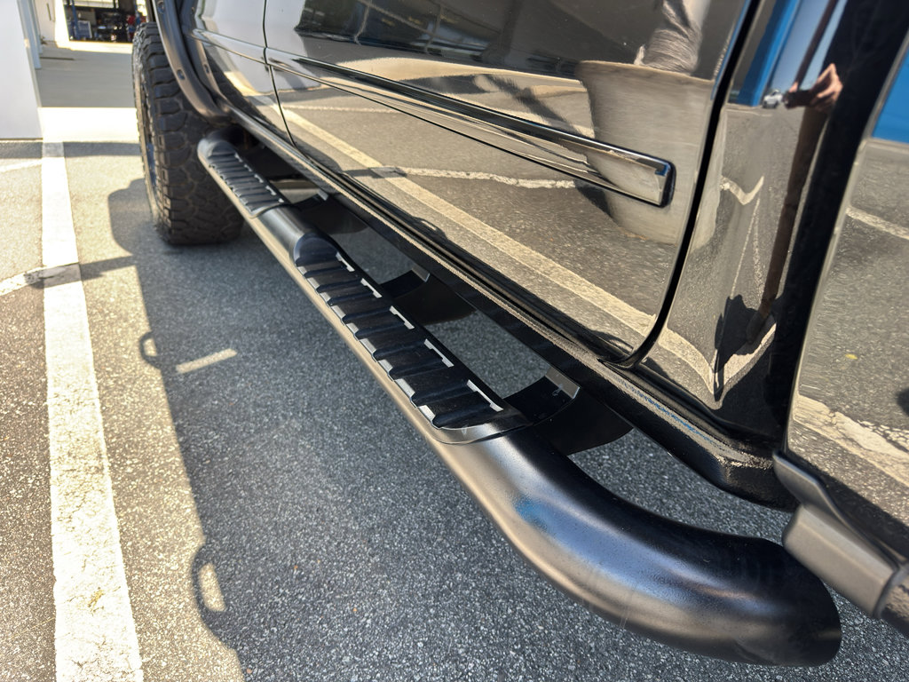 Used 2018 GMC Sierra 2500 SLT w/ All Terrain HD Package AWD/4WD image 10