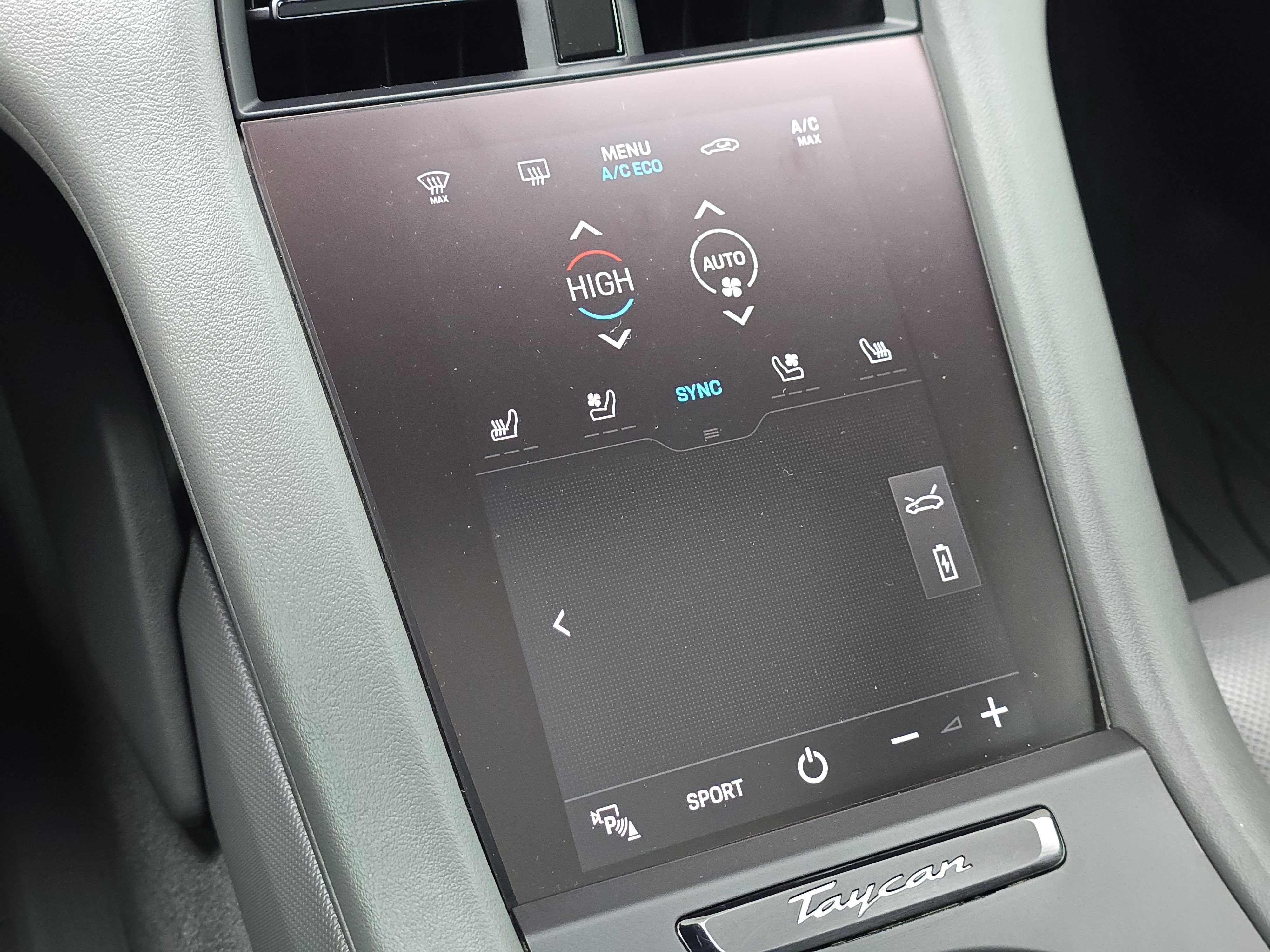 Certified 2021 Porsche Taycan 4 Cross Turismo image 25