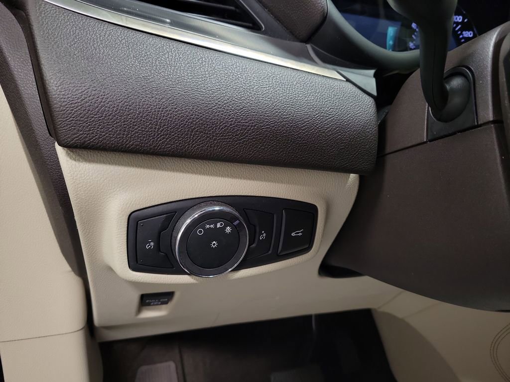 Used 2019 Lincoln MKC Premiere image 20