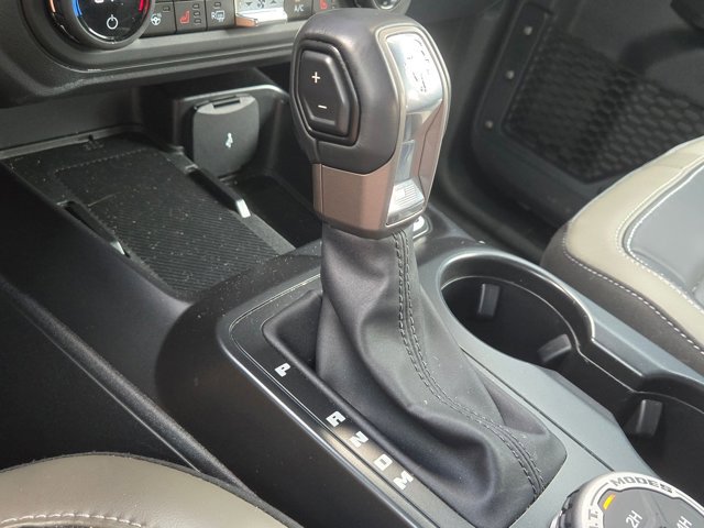 Used 2025 Ford Bronco Outer Banks image 19