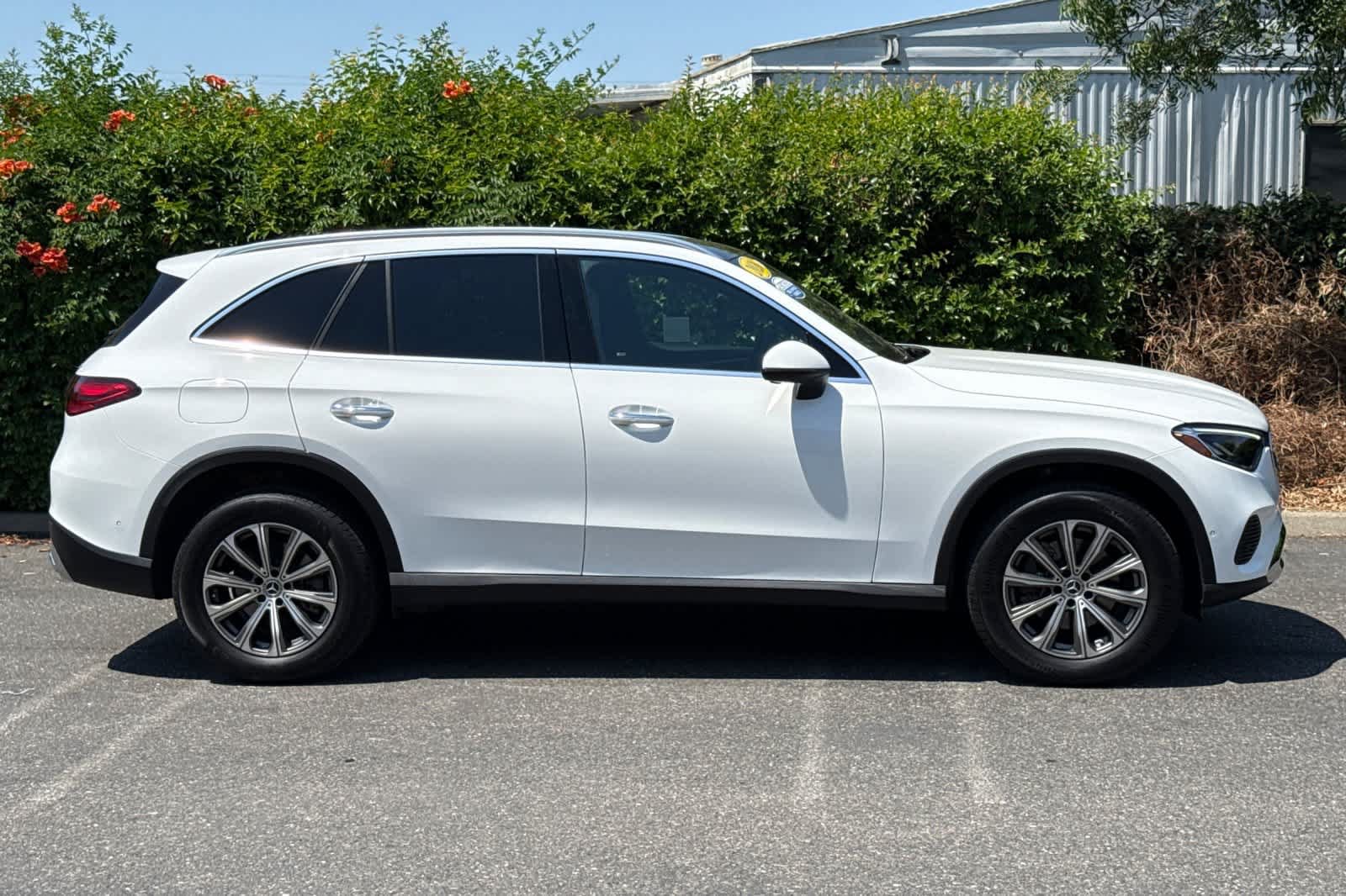 Certified 2026 Mercedes-Benz GLC 300 4MATIC image 2