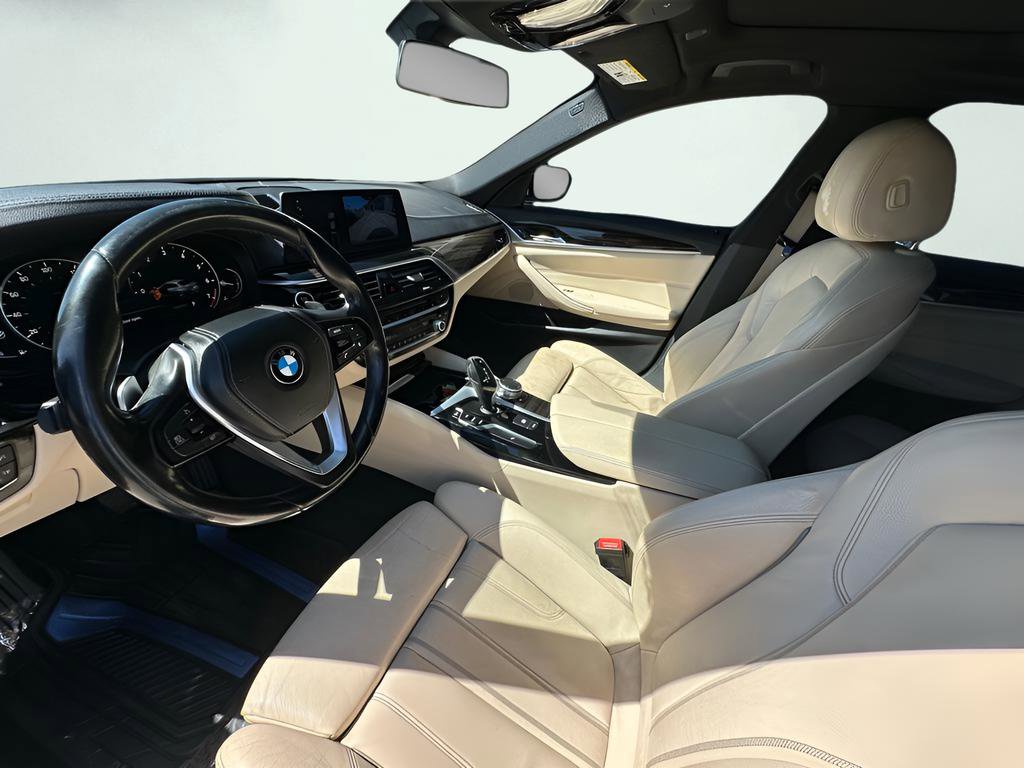 Used 2017 BMW 530i RWD image 2