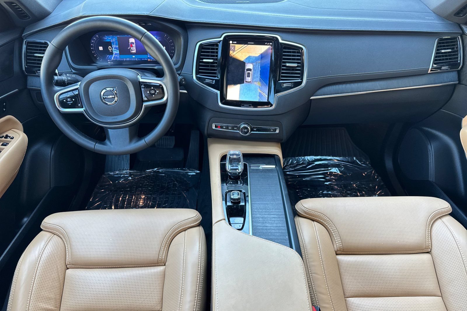 Certified 2024 Volvo XC90 B6 Ultimate AWD/4WD image 3