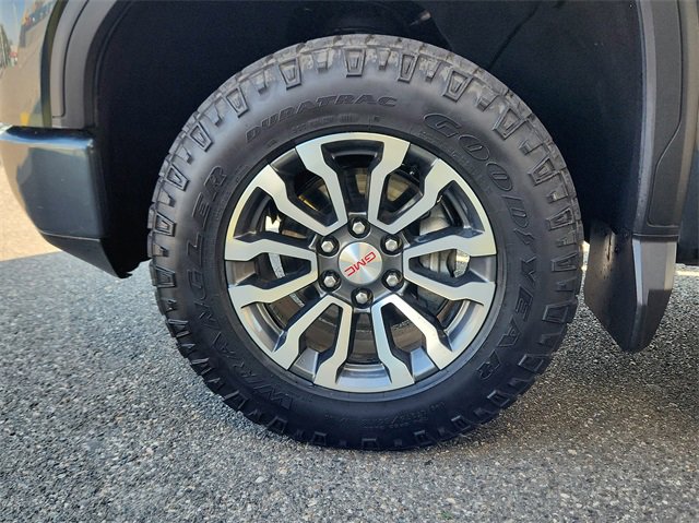 Used 2022 GMC Sierra 1500 AT4 w/ AT4 Preferred Package image 9