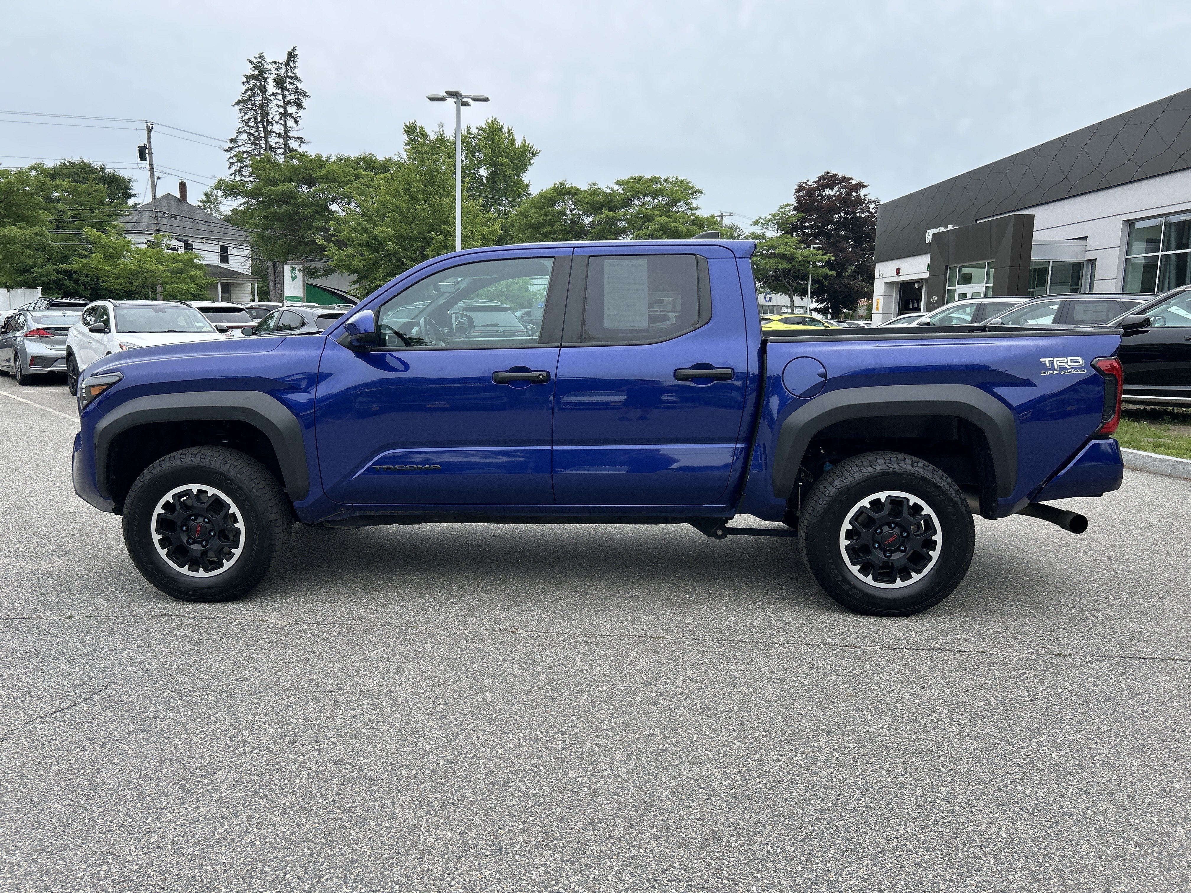 Used 2024 Toyota Tacoma TRD Off-Road AWD/4WD image 8