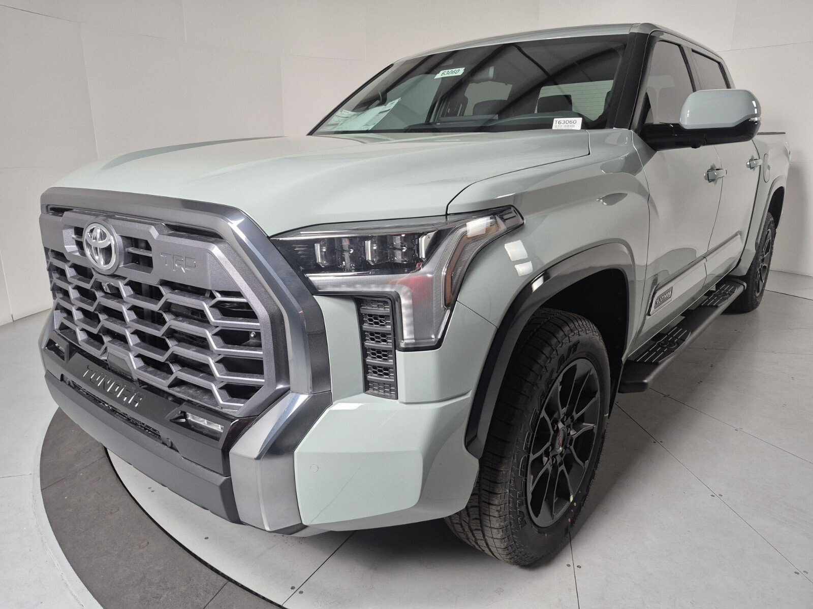 New 2026 Toyota Tundra Platinum AWD/4WD image 1