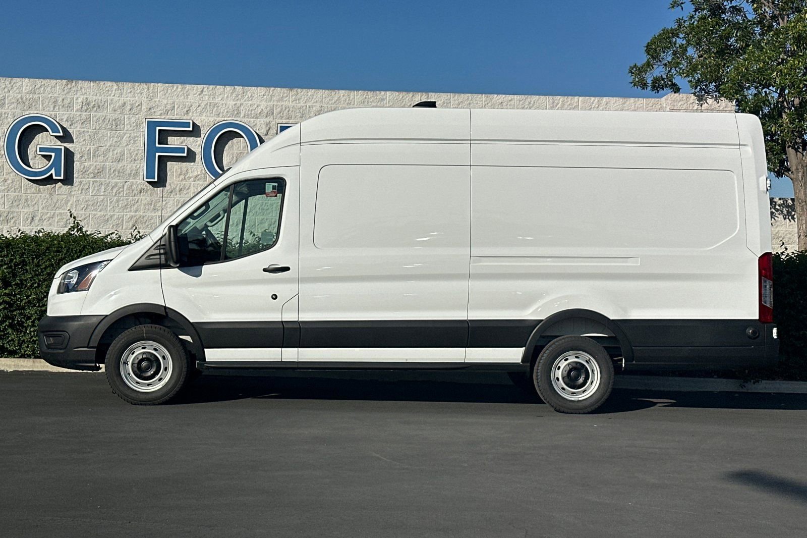 New 2026 Ford Transit 350 148 High Roof Extended image 7