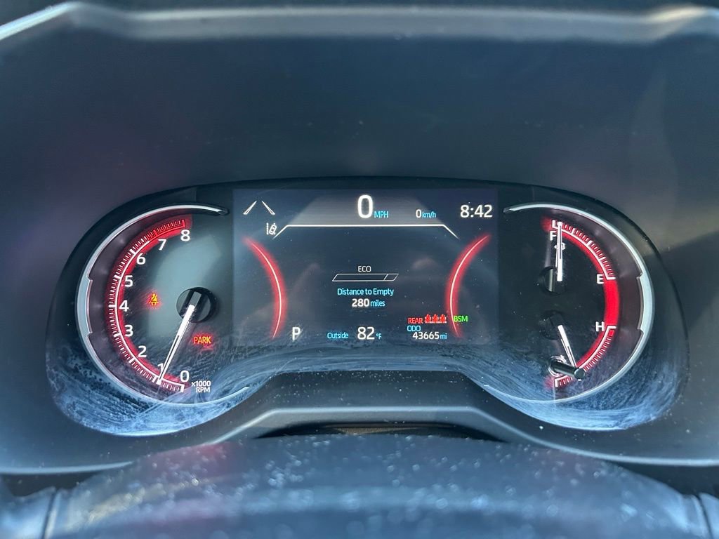 Certified 2023 Toyota RAV4 XLE FWD image 22