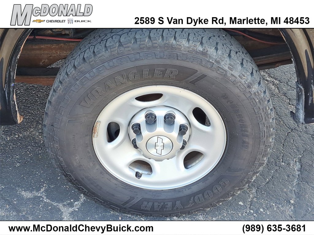 Used 2015 Chevrolet Express 2500 image 16