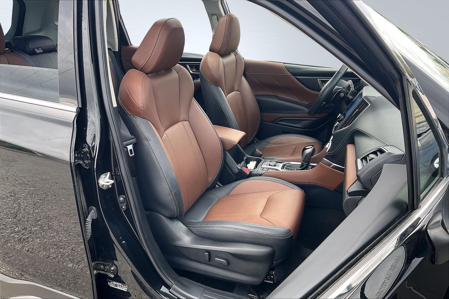 Used 2023 Subaru Forester Touring image 7