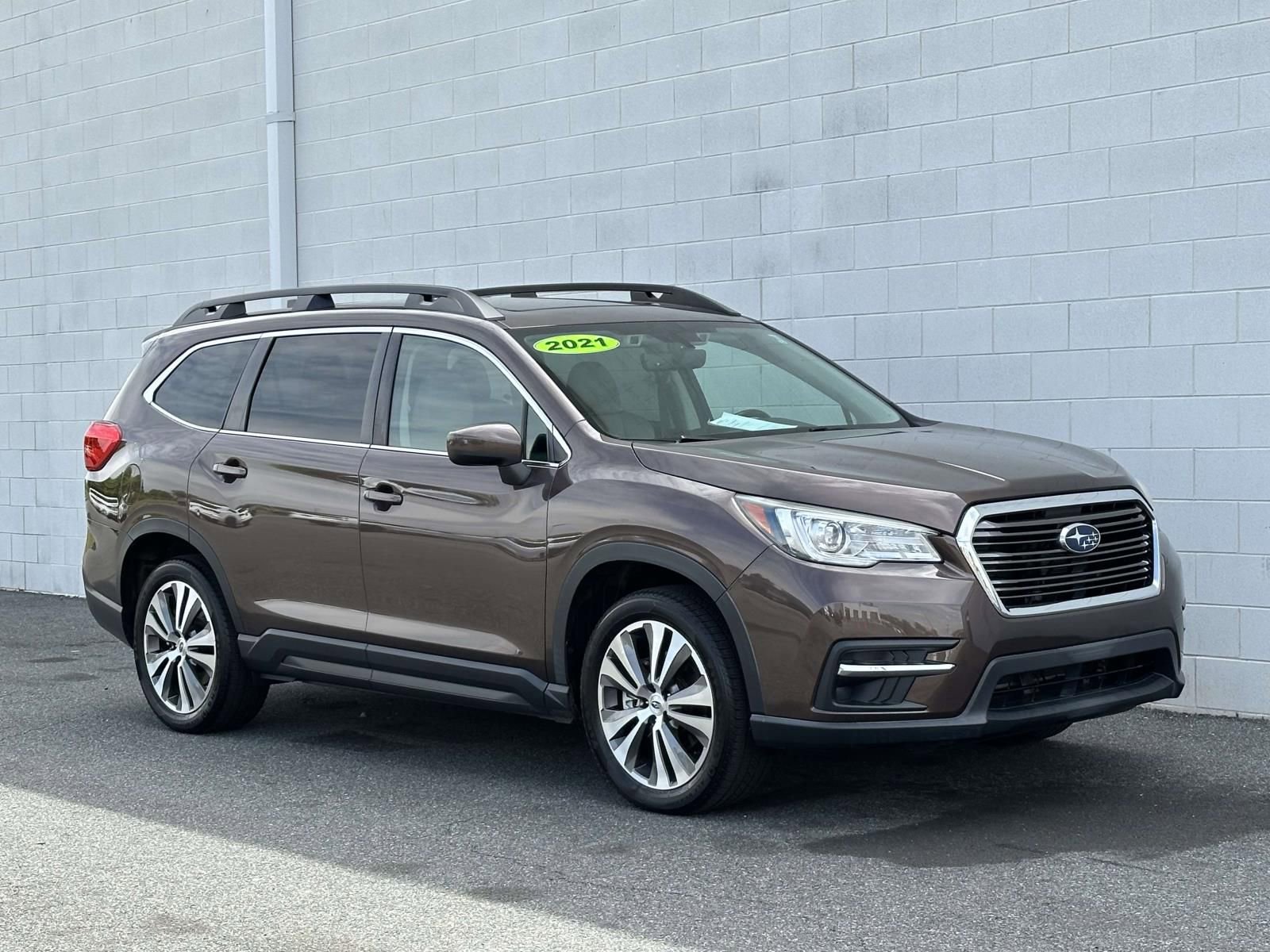 Used 2021 Subaru Ascent Premium w/ Sport Package AWD/4WD image 7