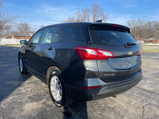 Used 2019 Chevrolet Equinox LS image 2