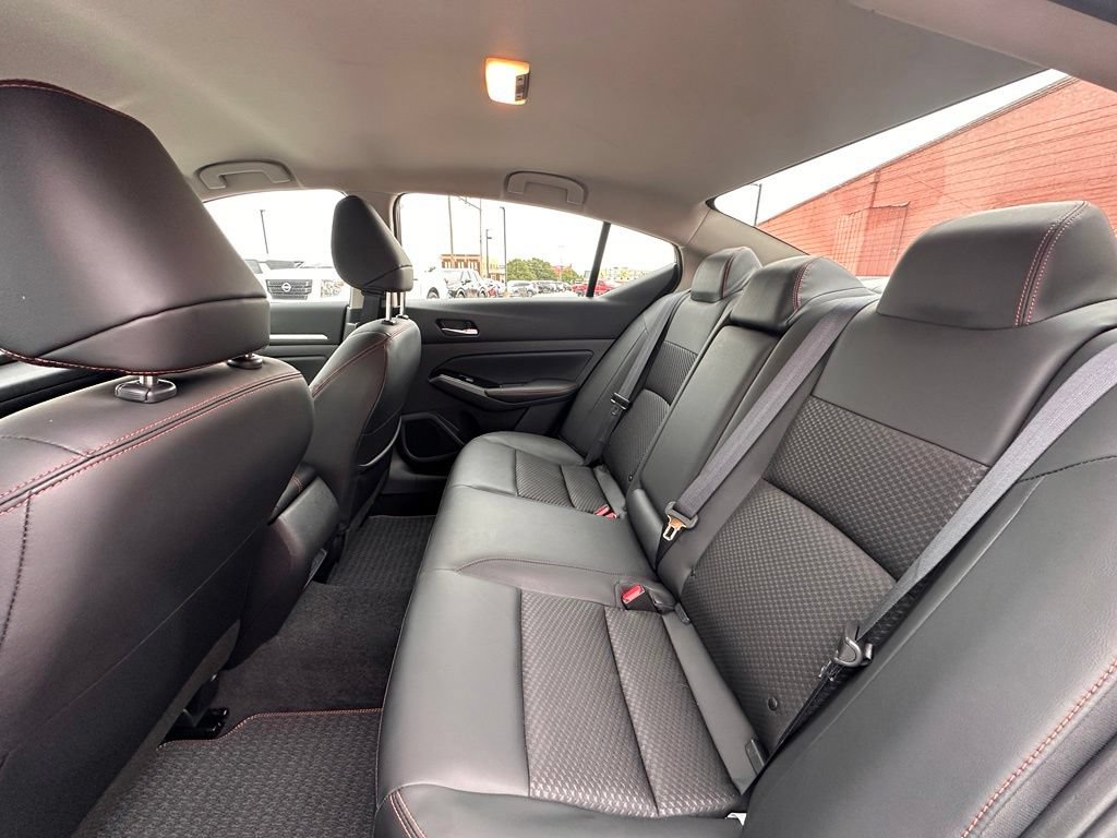 Certified 2025 Nissan Altima 2.5 SR FWD image 16