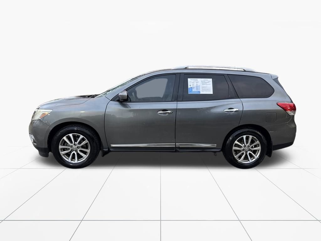 Used 2015 Nissan Pathfinder SL w/ SL Tech Package image 5