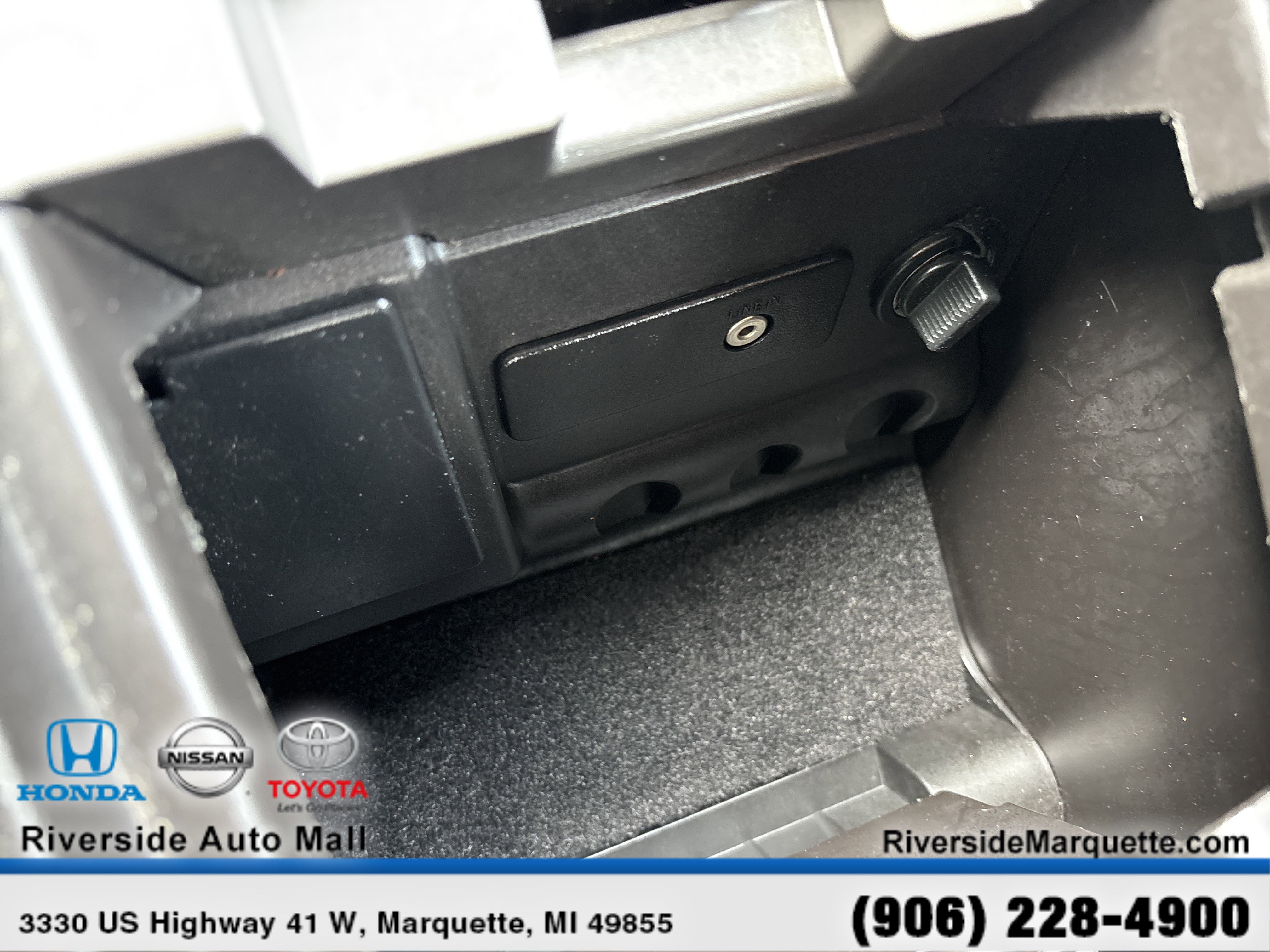 Used 2013 Ford Mustang Coupe image 18