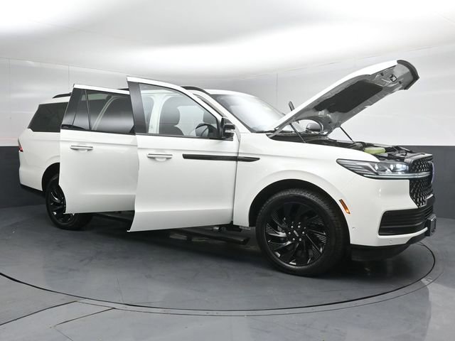 Used 2025 Lincoln Navigator L Reserve w/ Jet Appearance Package image 56