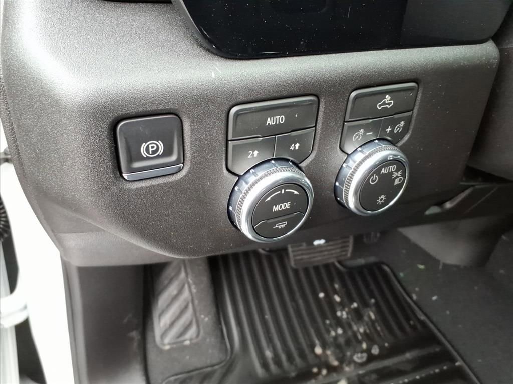 New 2026 GMC Sierra 1500 SLE w/ Preferred Package image 10