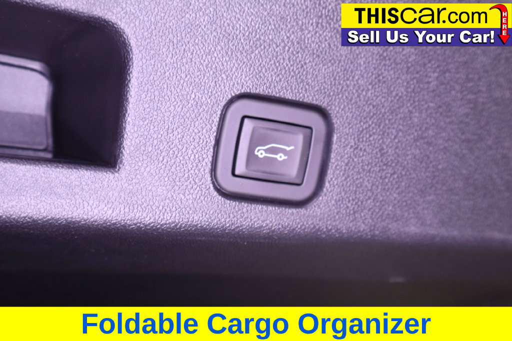 Used 2025 Chevrolet Traverse RS w/ LPO, Cargo Package FWD image 39