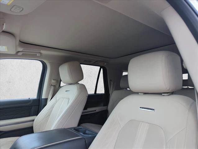 Certified 2023 Ford Expedition Max Platinum image 12