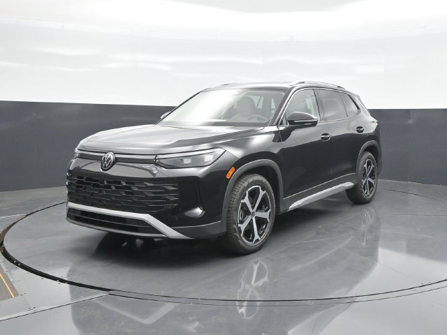 New 2026 Volkswagen Tiguan SE FWD image 3