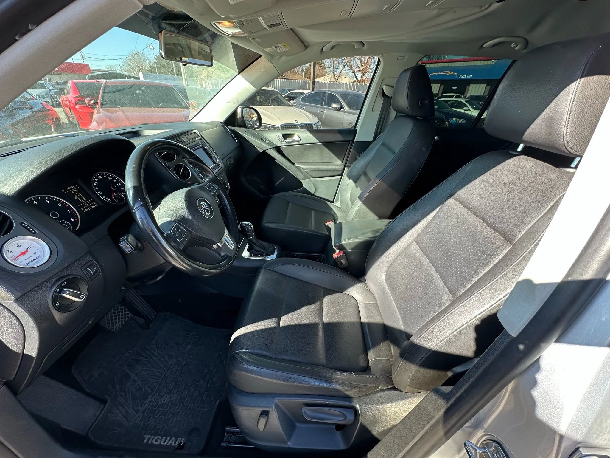 Used 2013 Volkswagen Tiguan SE AWD/4WD image 10