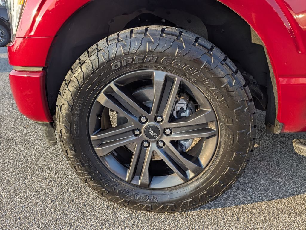 Used 2022 Ford F150 XLT w/ Equipment Group 302A High AWD/4WD image 15