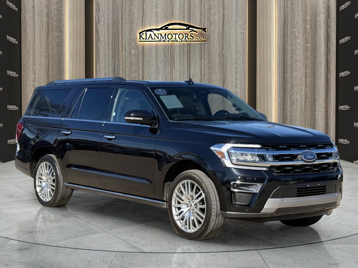 Used 2024 Ford Expedition Max Limited image 1