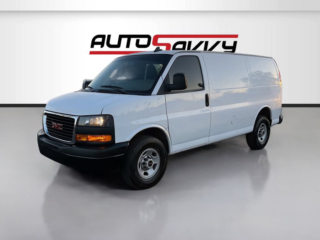 Used 2022 GMC Savana 2500 w/ Driver Convenience Package RWD image 3