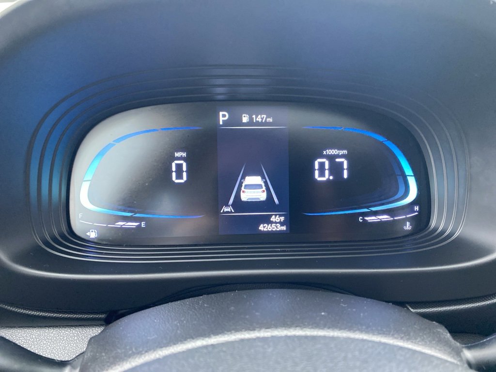 Used 2023 Hyundai Venue SEL image 22