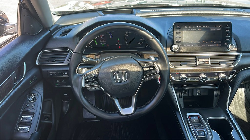 Used 2018 Honda Accord Touring image 39