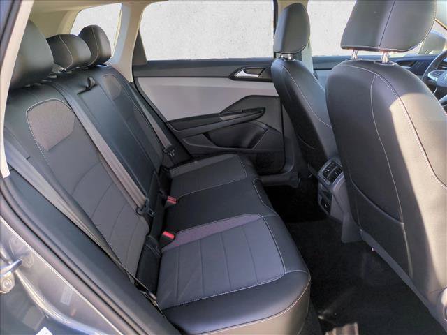 Used 2022 Volkswagen Taos SE FWD image 20
