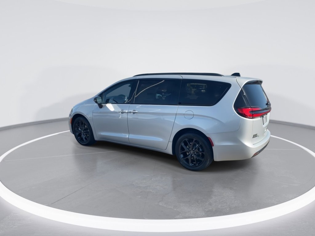 New 2026 Chrysler Pacifica Select image 6