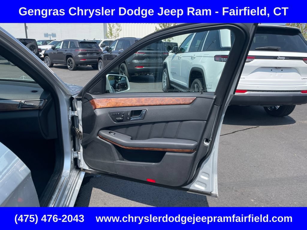 Used 2013 Mercedes-Benz E 350 4MATIC Sedan image 18