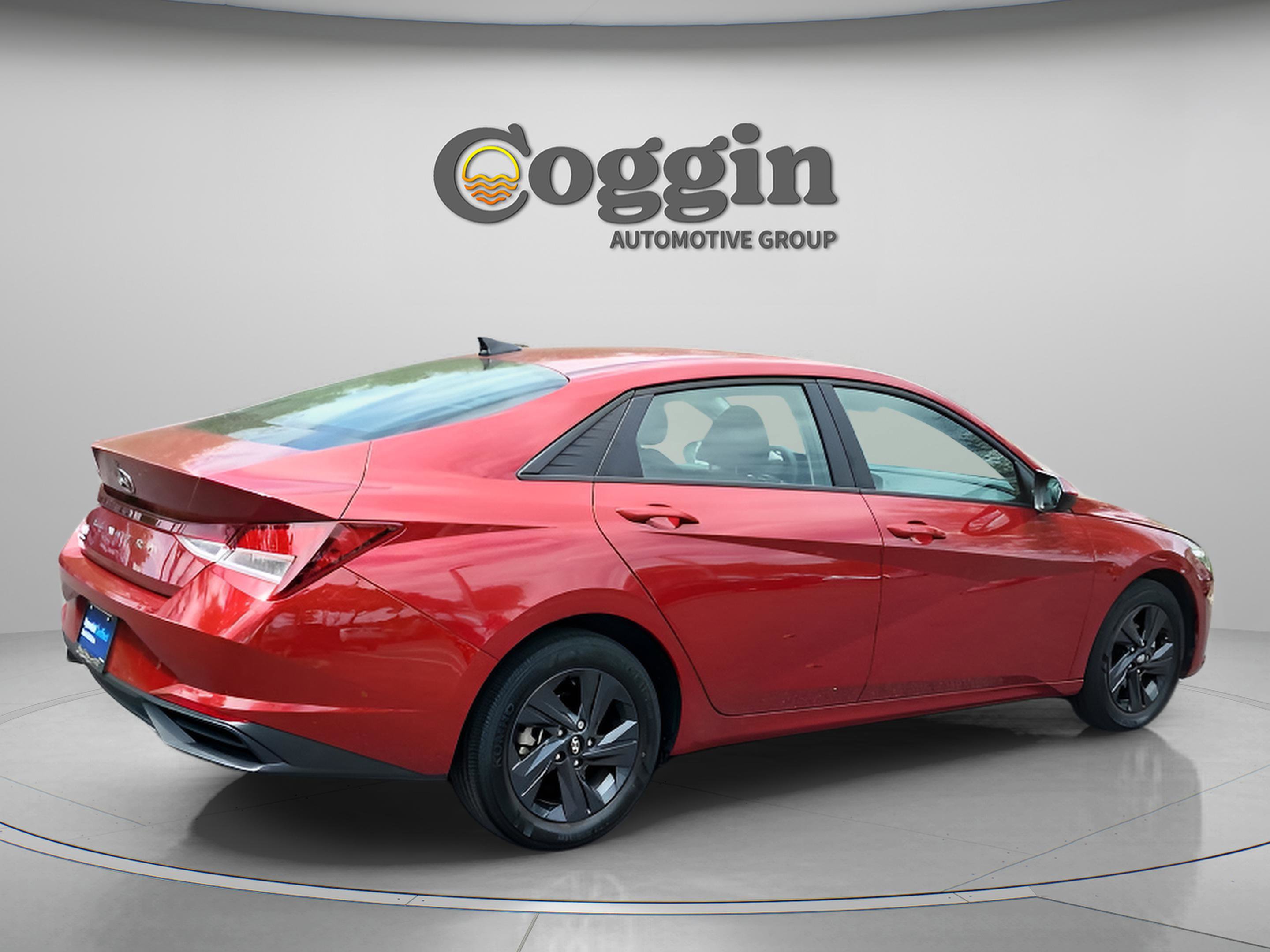 Certified 2023 Hyundai Elantra SEL FWD image 5