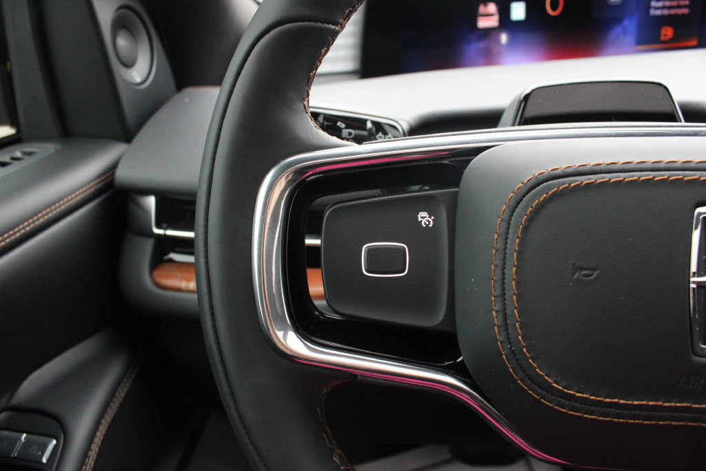 New 2027 Lincoln Navigator Black Label AWD/4WD image 11