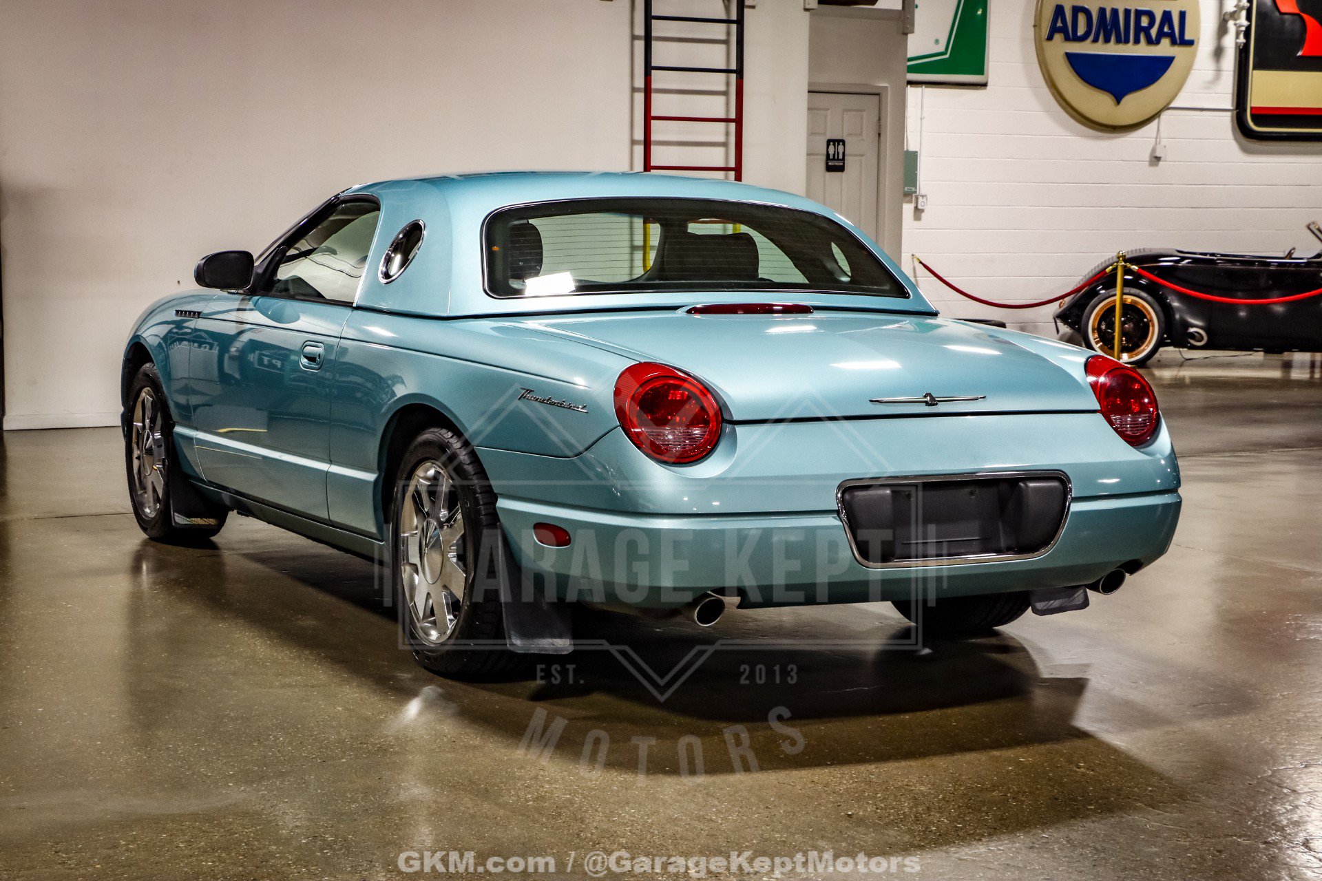 Used 2002 Ford Thunderbird RWD image 9