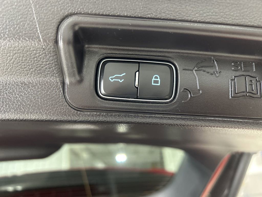 Used 2021 Ford Explorer XLT w/ Equipment Group 202A image 44