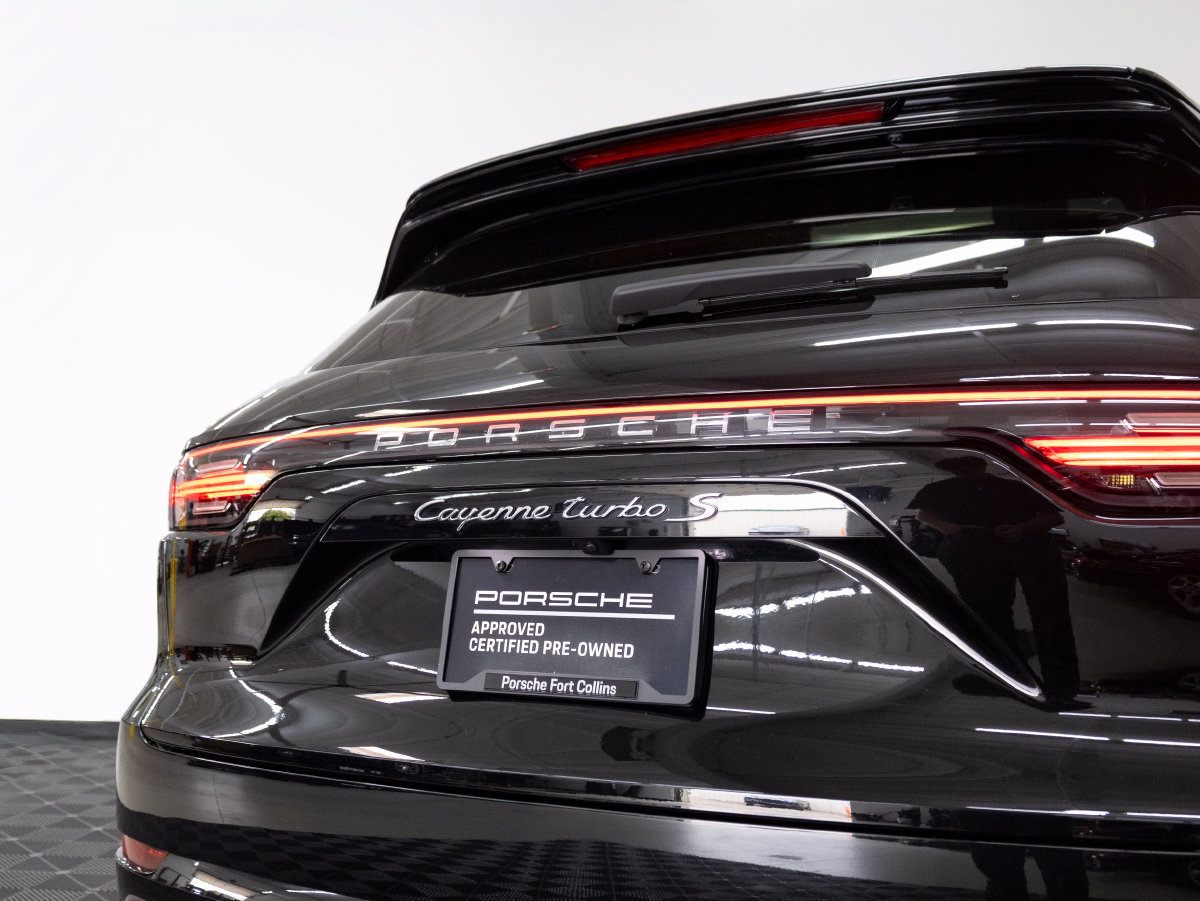 Certified 2023 Porsche Cayenne Turbo S AWD/4WD image 15