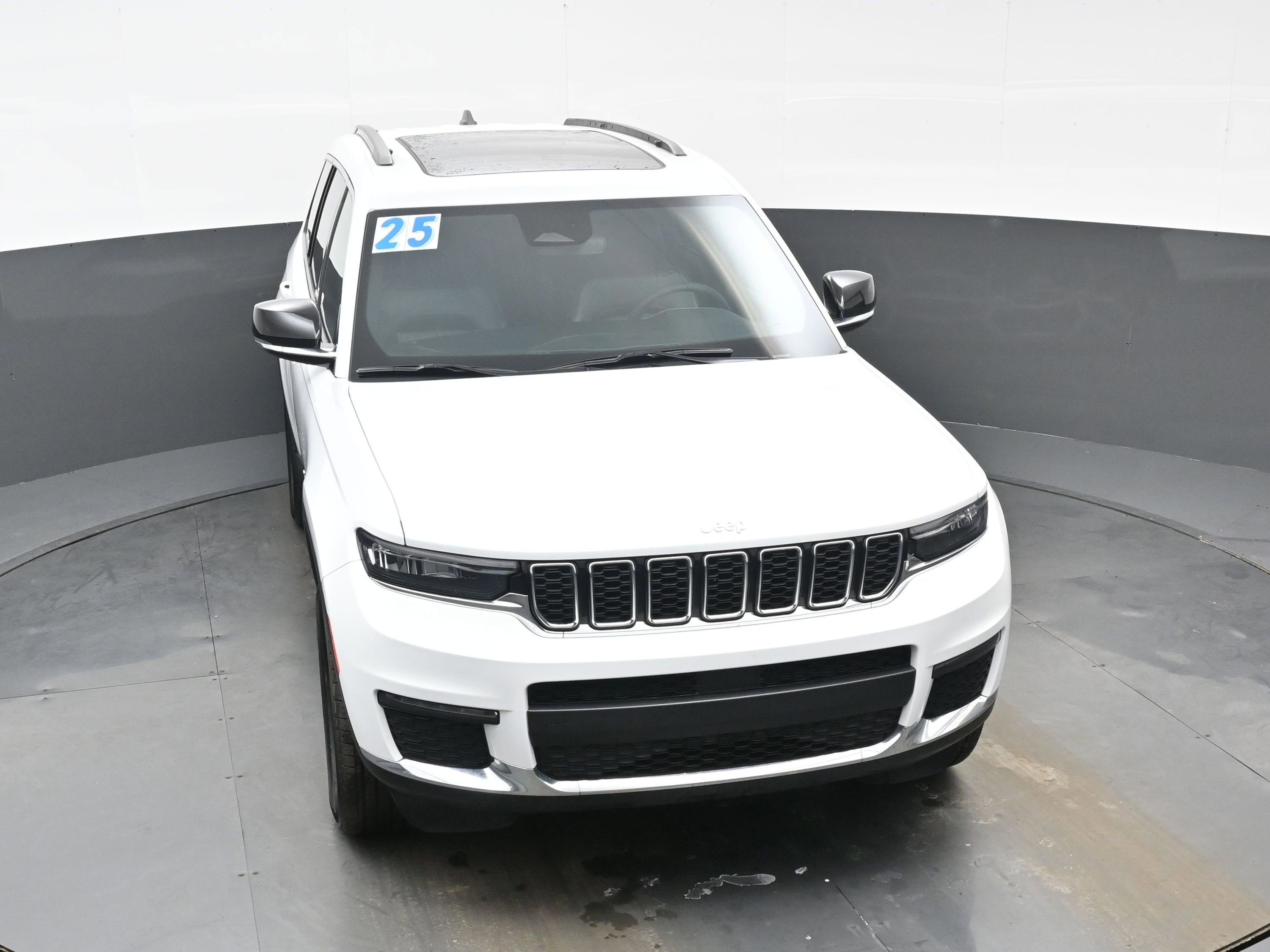 Used 2025 Jeep Grand Cherokee L Limited image 42