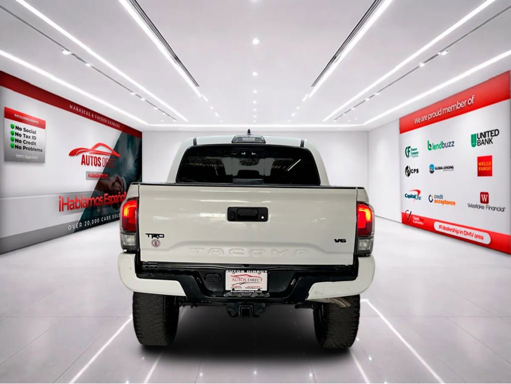 Used 2019 Toyota Tacoma TRD Sport image 6