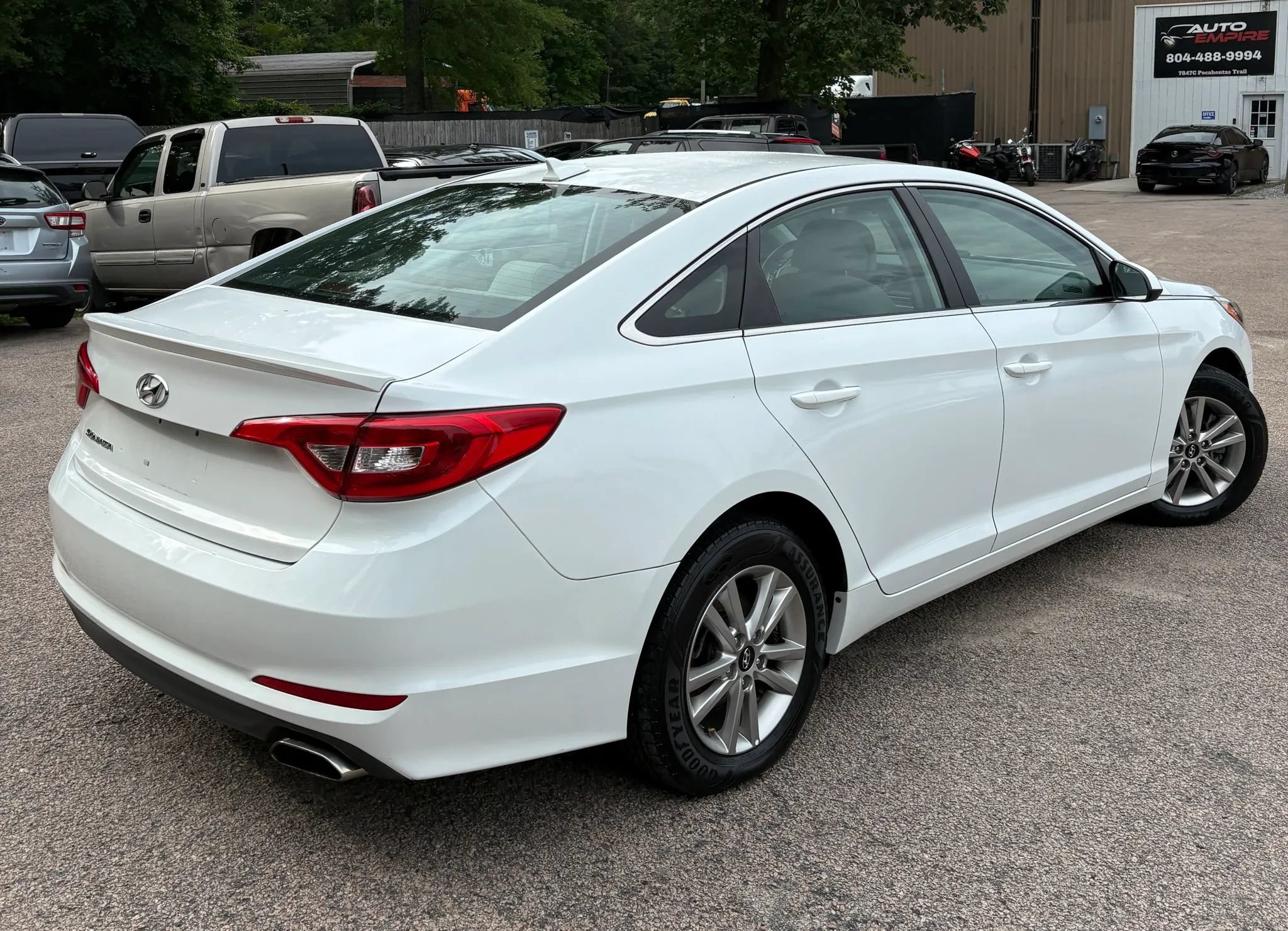 Used 2017 Hyundai Sonata SE FWD image 5