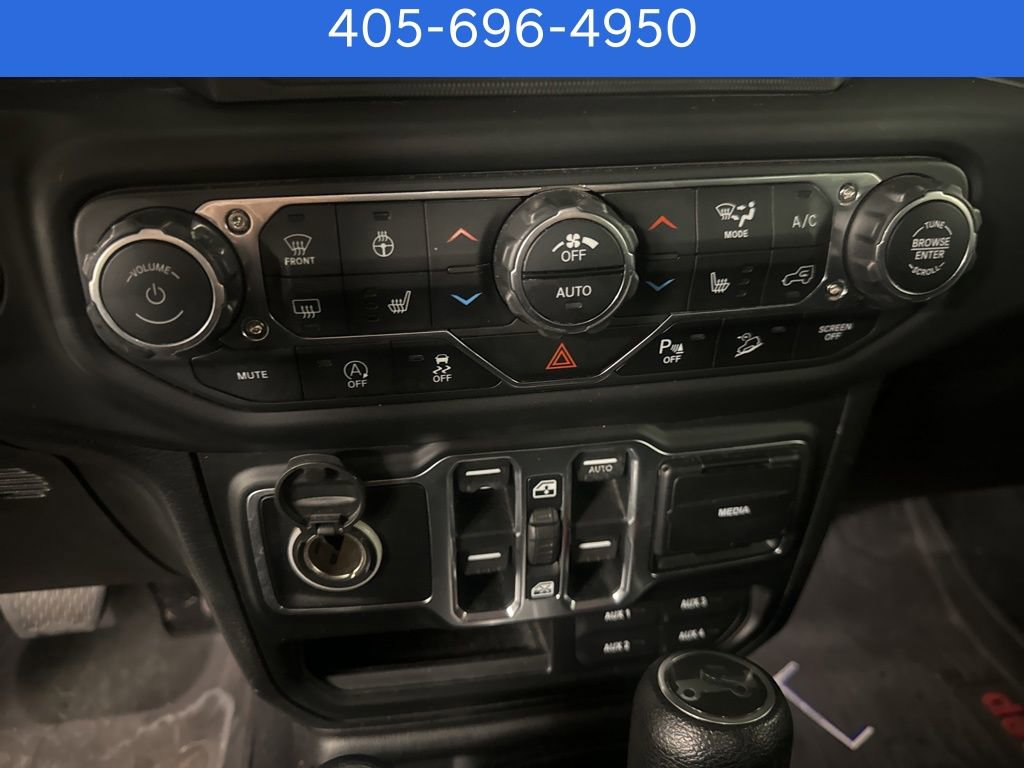 Used 2018 Jeep Wrangler Unlimited Sahara image 20