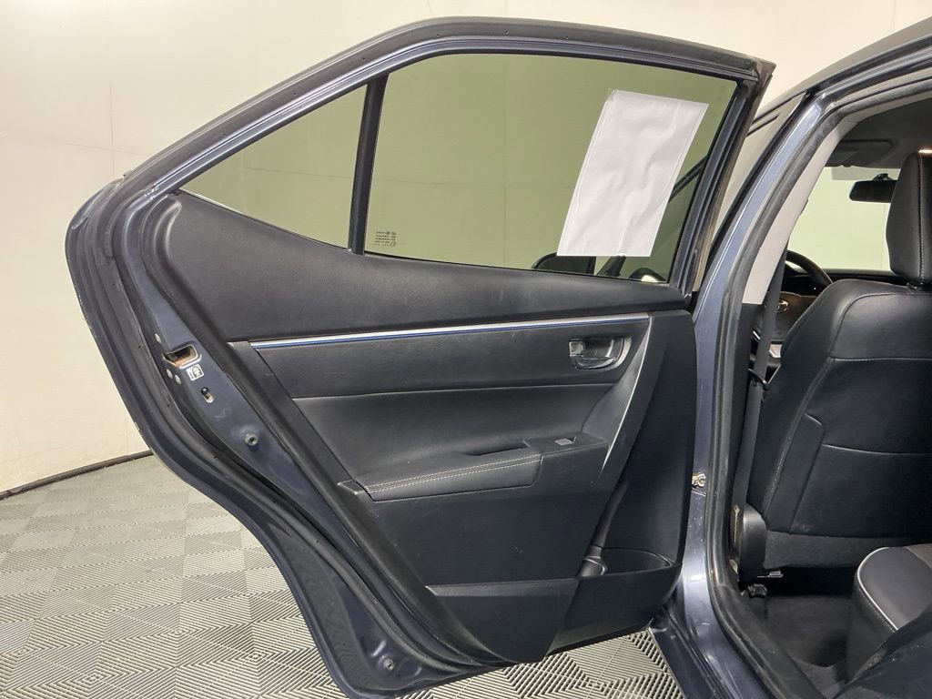 Used 2015 Toyota Corolla S image 22