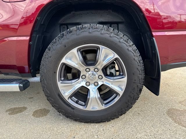 Used 2024 RAM 1500 Laramie AWD/4WD image 11